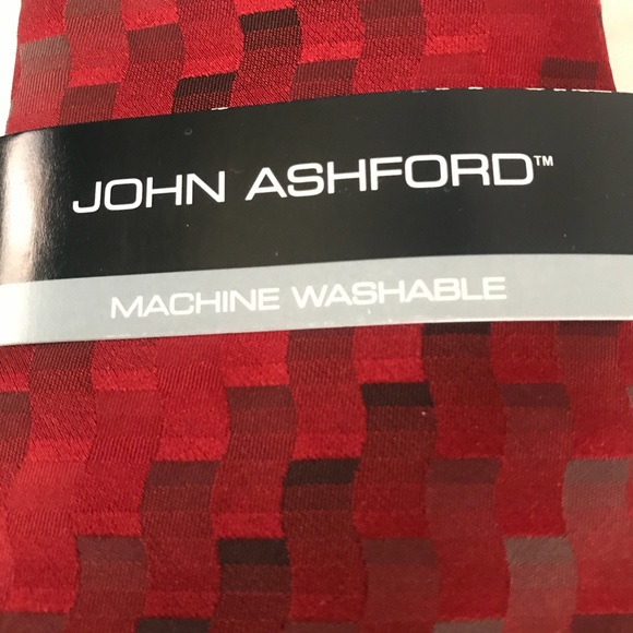 Tie Brand New With Tags MACHINE WASHABLE Red Silver Gray Black Checked StairStep - Picture 2 of 13